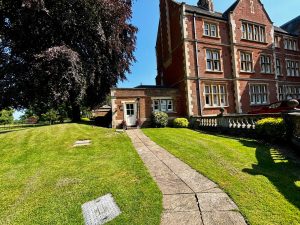 East Wing, Caldecote Hall