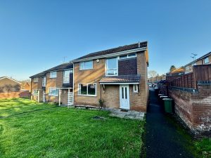 23 Snowdon Close, Nuneaton,  CV10 8QD