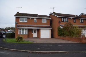 38 Launceston Drive, Nuneaton, CV11 6GN